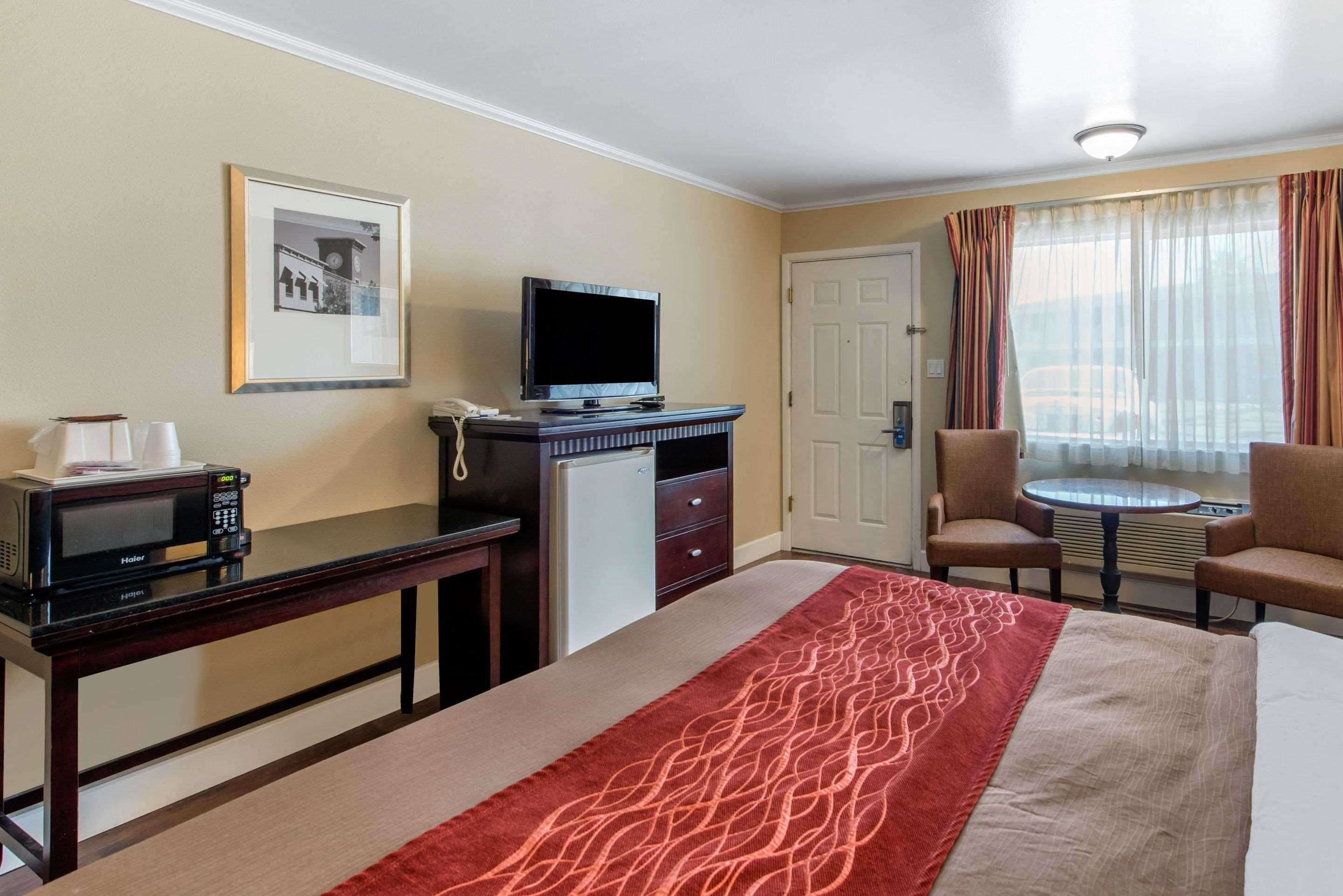 Abode Hotel Рединг Екстериор снимка